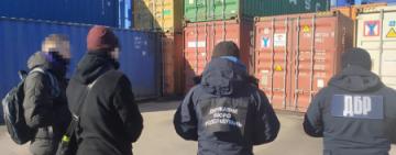 На Одеській митниці виявлено ще майже 250 прихованих від розмитнення контейнерів